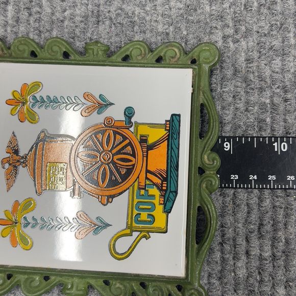 VTG 70’s Art Mark‎ Seven Star Coffee Mill Cast Iron Tile Trivet Hot Plate - Picture 8 of 9
